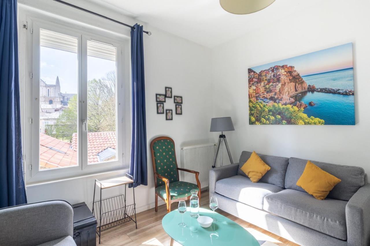 Superbe Appartement Dans Le Centre Historique Poitiers Kültér fotó